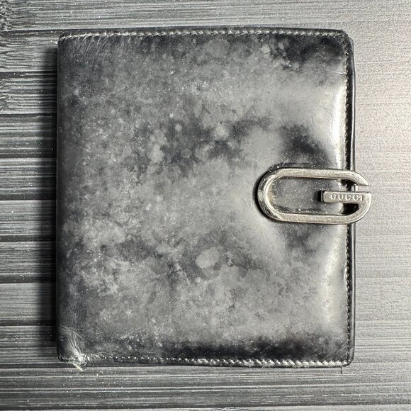 Gucci G Clasp Patent Leather Bifold (Rehab) - Picture 1 of 5